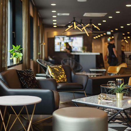Holiday Inn - The Niu, Coin Frankfurt Ostend By Ihg Frankfurt am Main Exterior photo