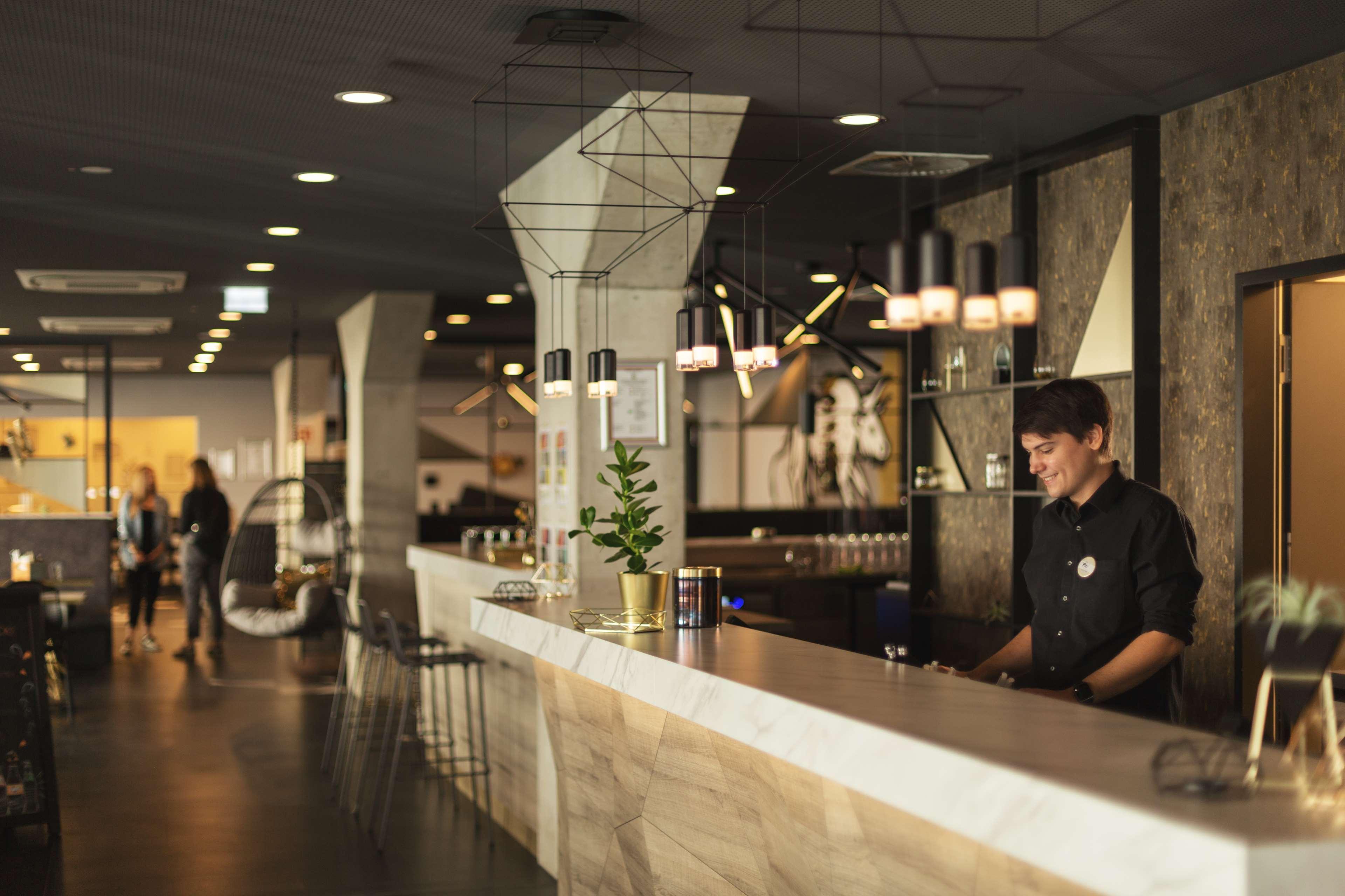 Holiday Inn - The Niu, Coin Frankfurt Ostend By Ihg Frankfurt am Main Exterior photo